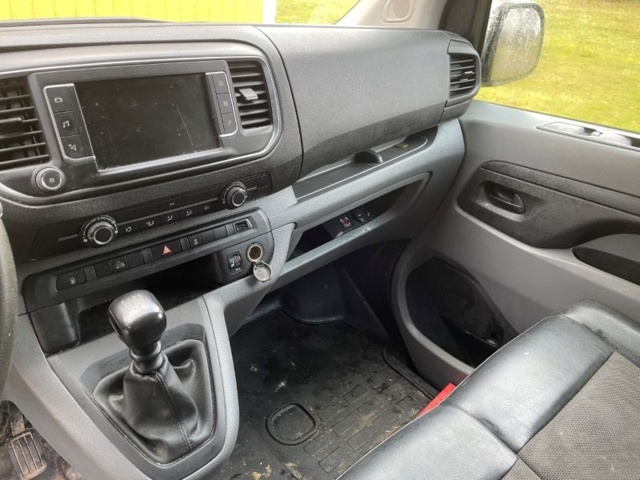 1439489-35 Citroën Jumpy Van 2.0 BlueHDi 120 Manual, 122hp, 2016