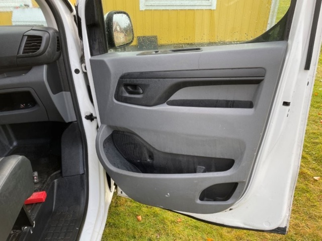 1439489-45 Citroën Jumpy Van 2.0 BlueHDi 120 Manual, 122hp, 2016