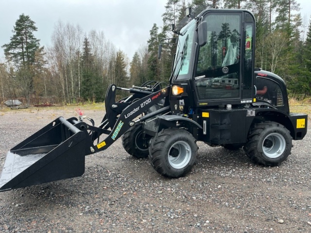 1439461-1 Hjullastare med redskap Nordic 2700 4WD Euro 5 -2024