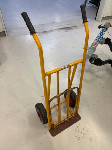 1436172-4 Säckkärra och trappstegar 2 st