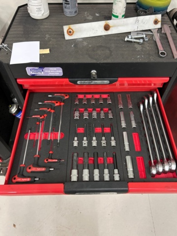 1436191-3 Verktygsvagn med innehåll - Ampro