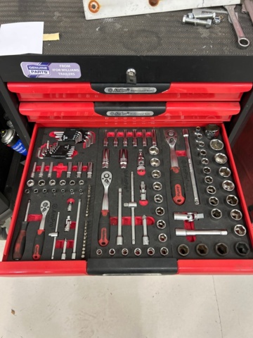 1436191-4 Verktygsvagn med innehåll - Ampro