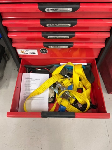 1436191-7 Verktygsvagn med innehåll - Ampro