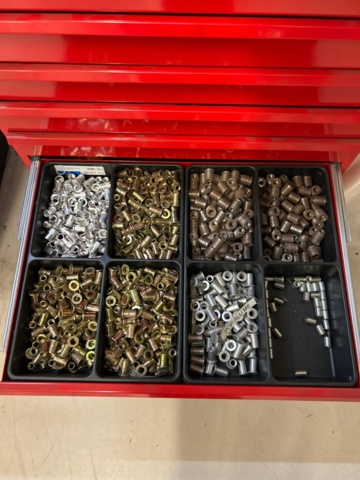 1436185-10 Verktygsskåp med innehåll