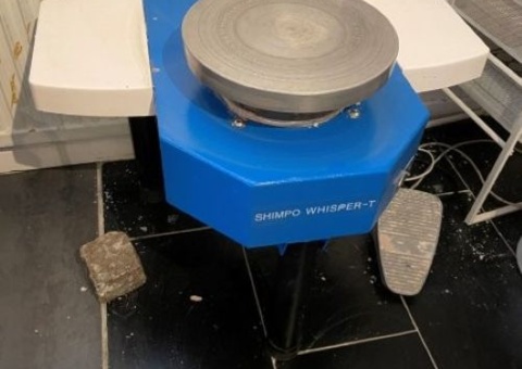 Bild som representerar auktionen - Altopani Keramik AB i konkurs