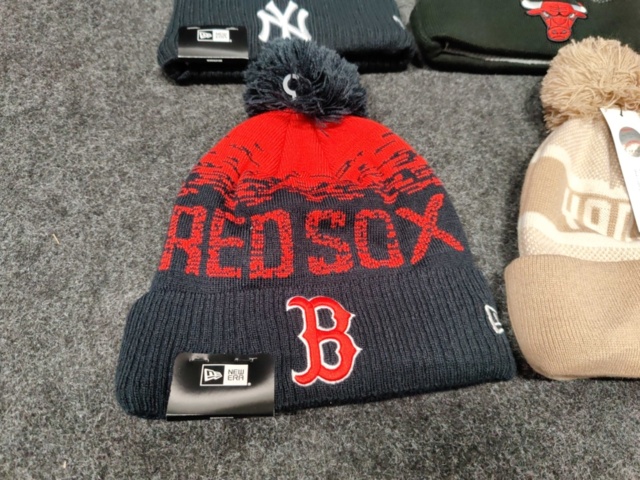 1436057-2 4 pcs New Era Hats