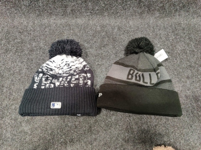 1436057-6 4 pcs New Era Hats