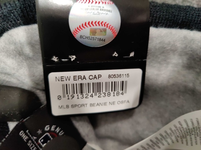 1436057-7 4 pcs New Era Hats