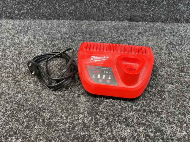 1439214-1 Batteriladdare Milwaukee C 12 C