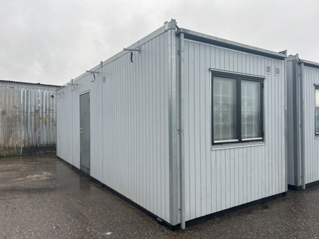 1423437-1 Staff shed