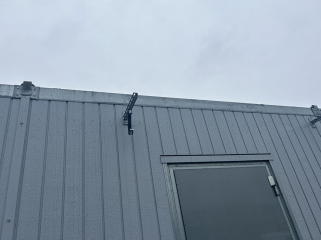 1423437-11 Staff shed