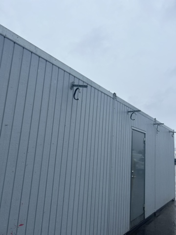 1423437-12 Staff shed