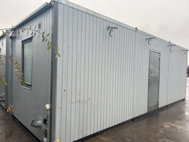 1423437-4 Staff shed