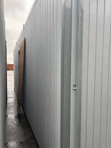 1423437-5 Staff shed