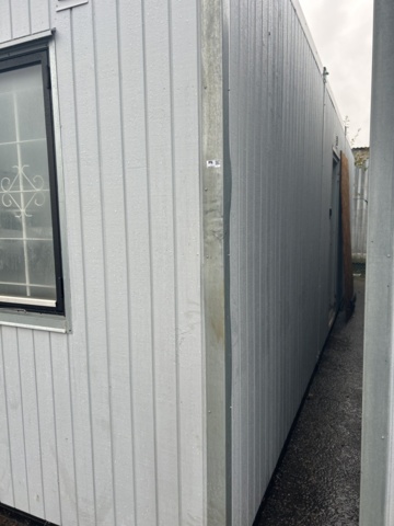 1423437-7 Staff shed