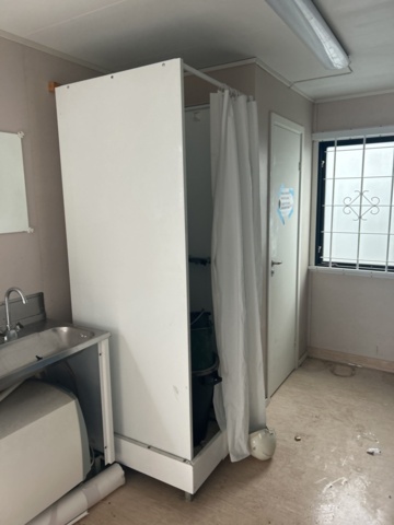 1423437-24 Staff shed