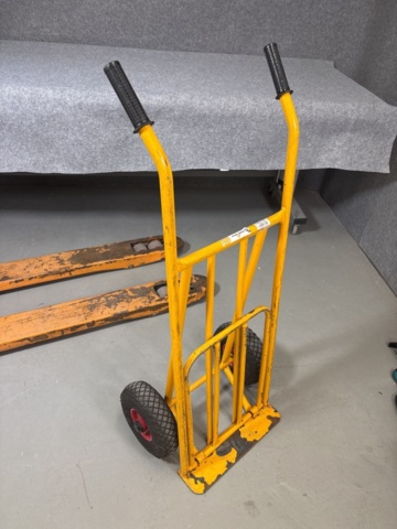 1408561-5 Palldragare + Säckkärra