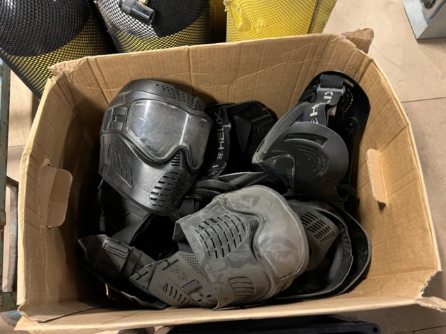 1426759-8 Paintballgevär och tillbehör