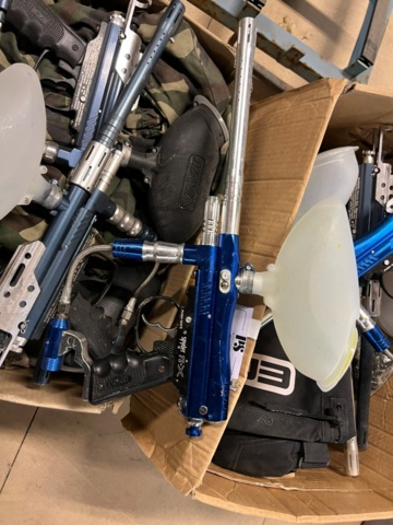 1426759-1 Paintballgevär och tillbehör