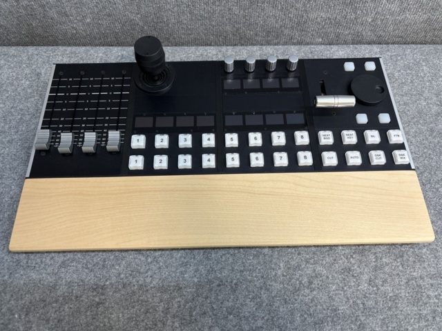 1409291-4 Studio equipment - control units, audio interfaces, DMX cabling, etc.