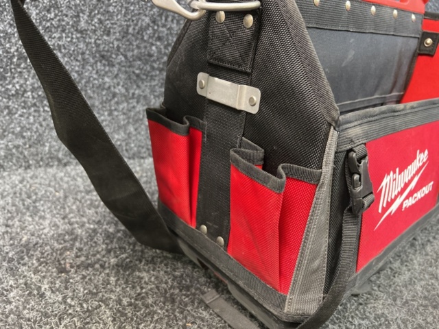 1439519-5 Milwaukee Packout Tool Bag