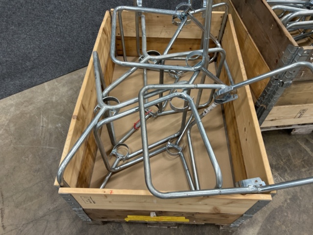 1439857-7 Assortment of spare parts for bobbin racks