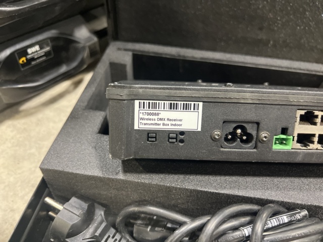 1431415-6 Wireless DMX transmitter/receiver - Wireless Solution W-DMX BlackBox