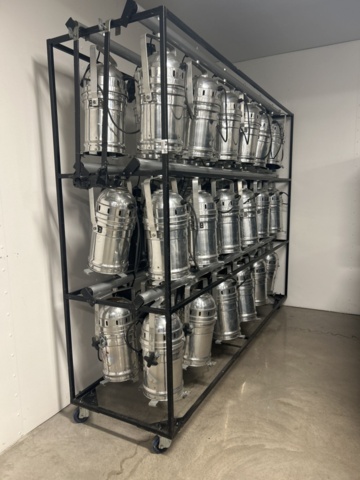 1069056-3 Stage lighting par cans with stand – DTS PAR 64 Classic Eco