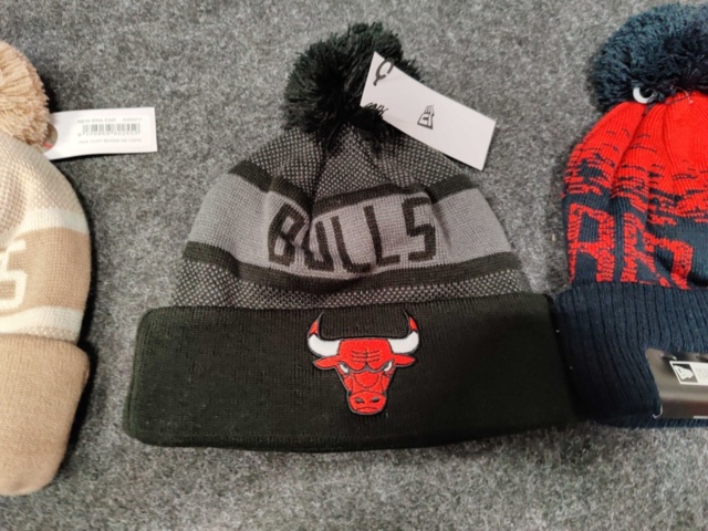 1436056-5 3 pcs New Era Hats