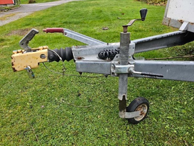 1423438-8 Släp Thule Trailergruppen CL 1000 -96