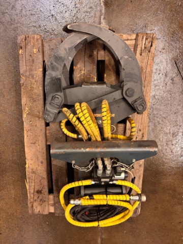 1373457-1 Hydraulisk grip – med ventilpaket från Rocalin Hydraulics, S40-fäste
