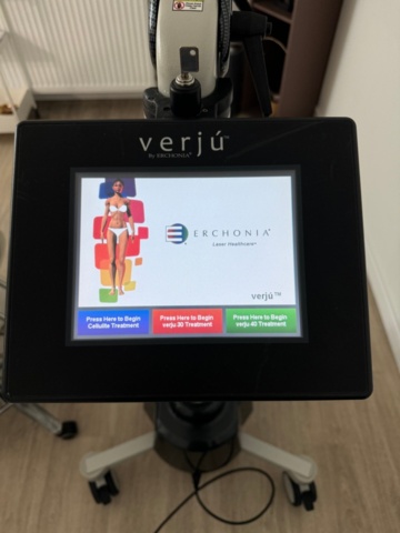 1349724-4 Fettreduceringslaser med öppna pulser – Erchonia Verjú, modell CLS