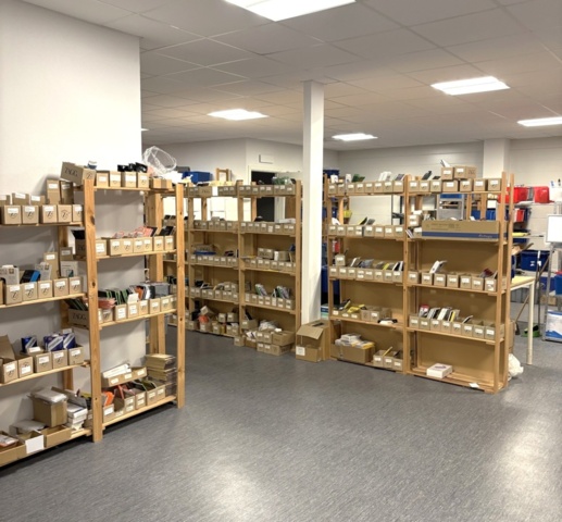 1070321-4 Mobilskal och mobilfodral - cirka 270 objekt