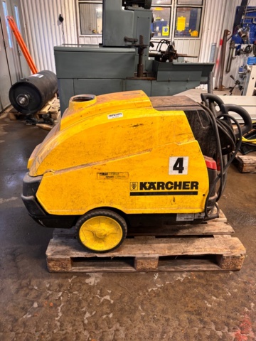 1373460-1 Hetvattentvätt – Kärcher HDS 895 M Eco (defekt)