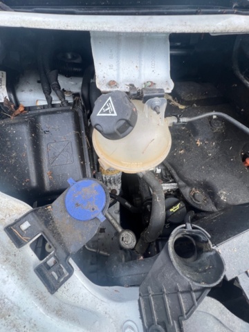 1351312-27 Skåpbil Citroën Jumpy Van 2.0 HDi 163hk, -2016 (Reparationsobjekt) Ny info