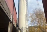 1420051 Cement silo with loading and unloading system