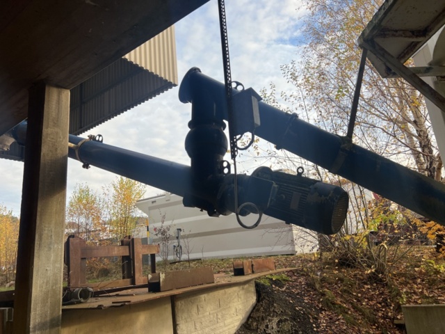 1420051-7 Cement silo with loading and unloading system