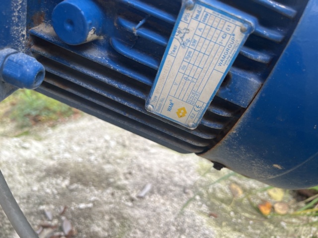 1420051-9 Cement silo with loading and unloading system