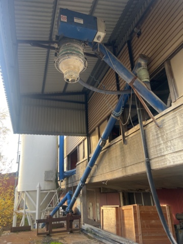 1420051-15 Cement silo with loading and unloading system