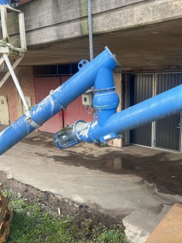 1420051-18 Cement silo with loading and unloading system