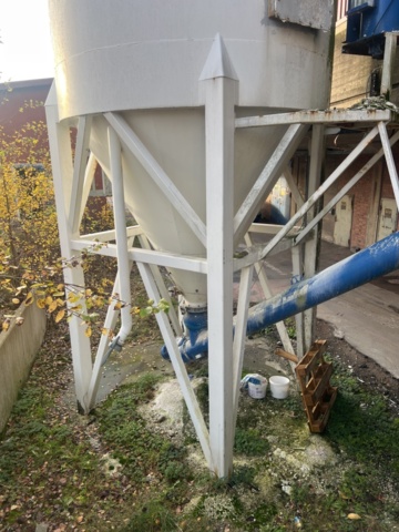 1420051-20 Cement silo with loading and unloading system