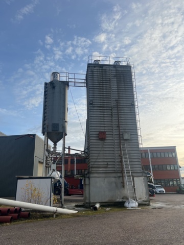 1420051-39 Cement silo with loading and unloading system