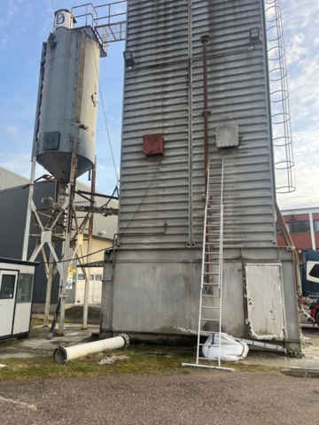 1420051-42 Cement silo with loading and unloading system