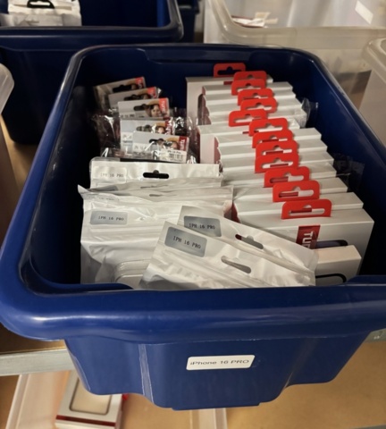 1070321-7 Mobilskal och mobilfodral - cirka 270 objekt