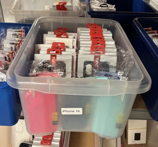 1070321-8 Mobilskal och mobilfodral - cirka 270 objekt