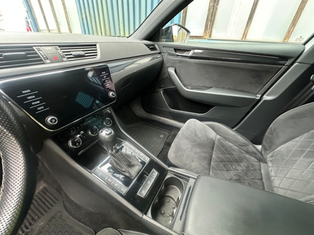 1159778-11 Škoda Superb Kombi 2.0 TDI 4x4 SCR DSG Sekventiell, 190hk, 2019