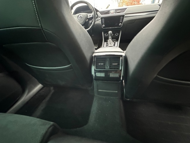 1159778-28 Škoda Superb Kombi 2.0 TDI 4x4 SCR DSG Sekventiell, 190hk, 2019