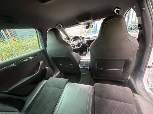 1159778-29 Škoda Superb Kombi 2.0 TDI 4x4 SCR DSG Sekventiell, 190hk, 2019