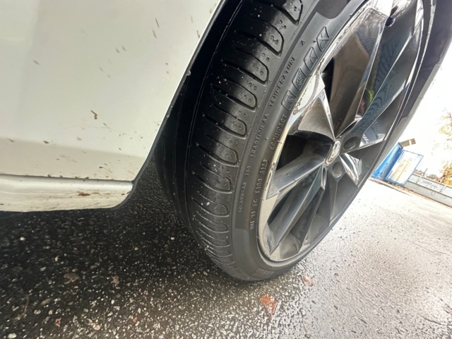 1159778-36 Škoda Superb Kombi 2.0 TDI 4x4 SCR DSG Sekventiell, 190hk, 2019