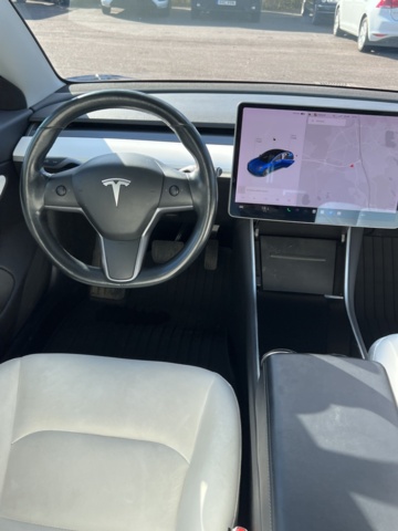 1440583-11 Tesla Model 3 Long Range AWD, 440hp -2019